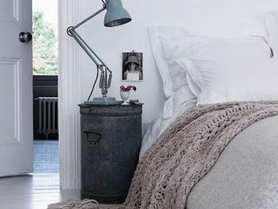 MESITAS DE NOCHE POCO CONVENCIONALES