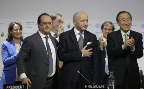 El ministro de Asuntos Exteriores francés, Laurent Fabius, también...