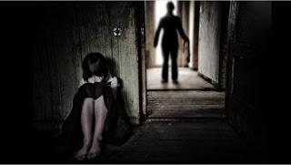 LA CARICIA DE TÁNATOS