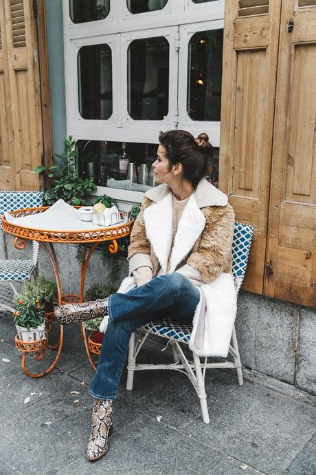 Patchwork_Coat-Faux_Fur_Coat-Asos-Mother_Jeans-Denim-Cable_Knit_Sweater-Snake_Effect_Booties-Topknot-Collage_Vintage-Street_Style-Outfit-3