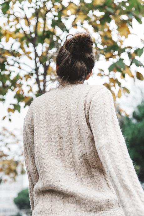 Patchwork_Coat-Faux_Fur_Coat-Asos-Mother_Jeans-Denim-Cable_Knit_Sweater-Snake_Effect_Booties-Topknot-Collage_Vintage-Street_Style-Outfit-40