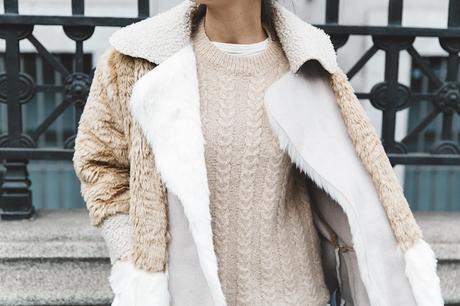 Patchwork_Coat-Faux_Fur_Coat-Asos-Mother_Jeans-Denim-Cable_Knit_Sweater-Snake_Effect_Booties-Topknot-Collage_Vintage-Street_Style-Outfit-42