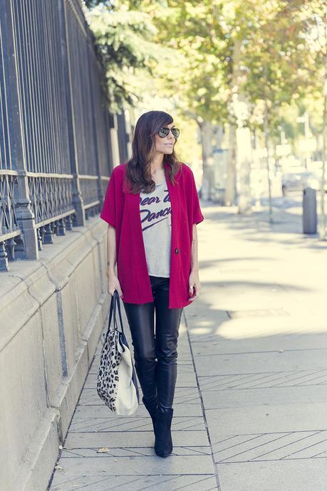 DIRTY DANCING (DEAR TEE DANCING)