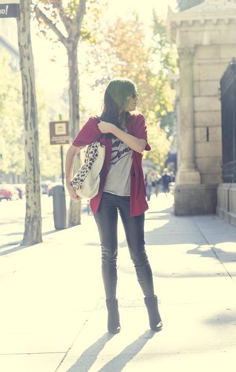 DIRTY DANCING (DEAR TEE DANCING)