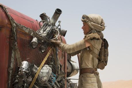 Rey (Daisy Ridley) 