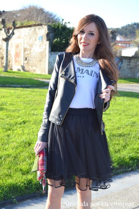 LOOK DE NOCHE: FALDA DE TUL Y CAMISETA