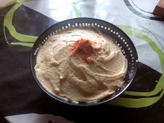 HUMMUS