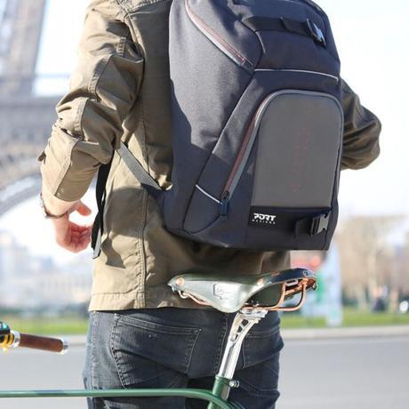 Mochila con señales intermitentes Port Designs Go LED: Una interesante idea con un valor exagerado