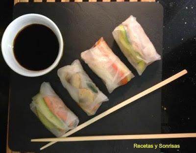 ROLLITOS VIETNAMITAS CON VERDURAS  Y POLLO