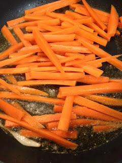 ROLLITOS VIETNAMITAS CON VERDURAS  Y POLLO