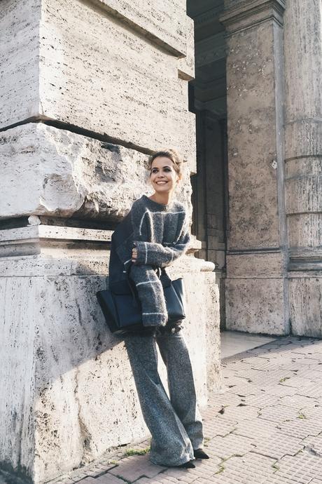 Stella_McCartney-N21_Sweater-Bally_Bag-Outfit-BrunaRosso-Cuneo-Topknot-Grey_Look-Collage_Vintage-Street_Style-11