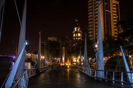 Guayaquil, cálida y pachanguera