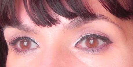 Estas fiestas, vas a brillar: Nácar y burdeos (look)