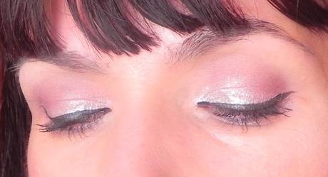 Estas fiestas, vas a brillar: Nácar y burdeos (look)