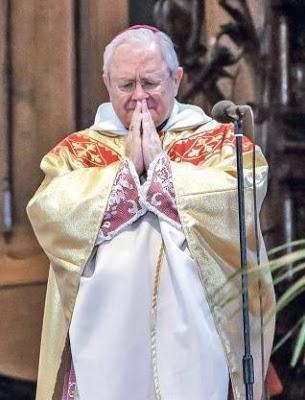 El triángulo amoroso del arzobispo de Mallorca.