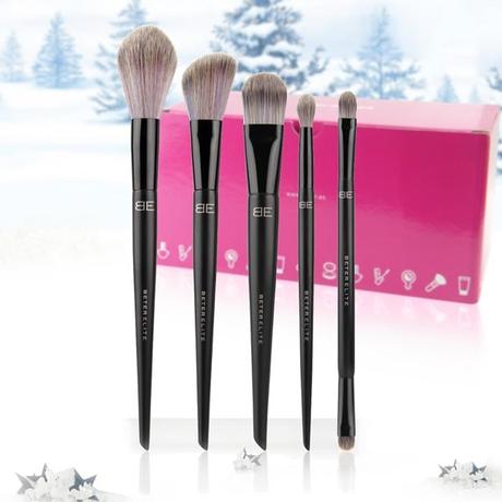 Diez Kits Navideños Beter que Seducirán a las Adictas al Maquillaje