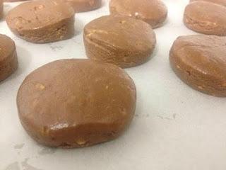 POLVORONES DE TURRÓN DE JIJONA Y CHOCOLATE