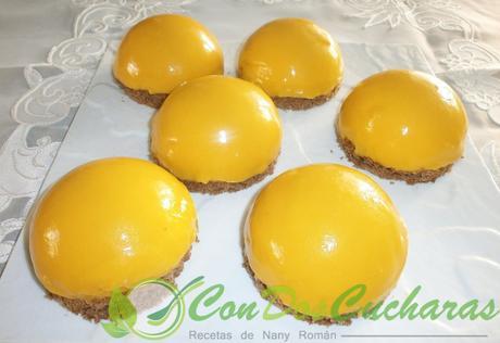 Semiesferas de mango y chocolate