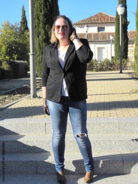 http://www.loslooksdemiarmario.com/2015/12/basic-chic-look-curvy.html