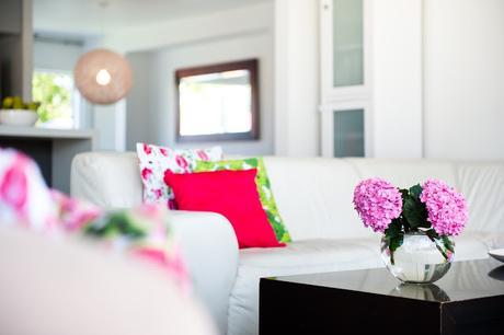 Definir el estilo de tu sofá con los cojines