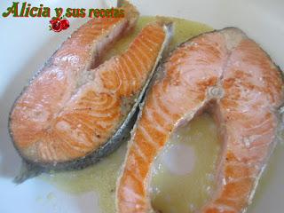 RODAJAS DE SALMÓN AL CAVA