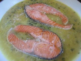 RODAJAS DE SALMÓN AL CAVA