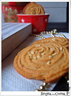 Rosas de galleta de turrón blando