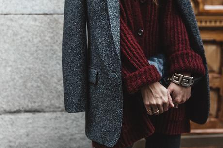 Burgundy_Cardigan-Oversize-Grey_Blazer-Grey_trousers-Isabel_Marant-Shoes-Chanel_Vintage_Bag-Lace_Bra-Layering_Necklaces-Maria_Pascual-Collage_Vintage-Outfit-Street_Style-54