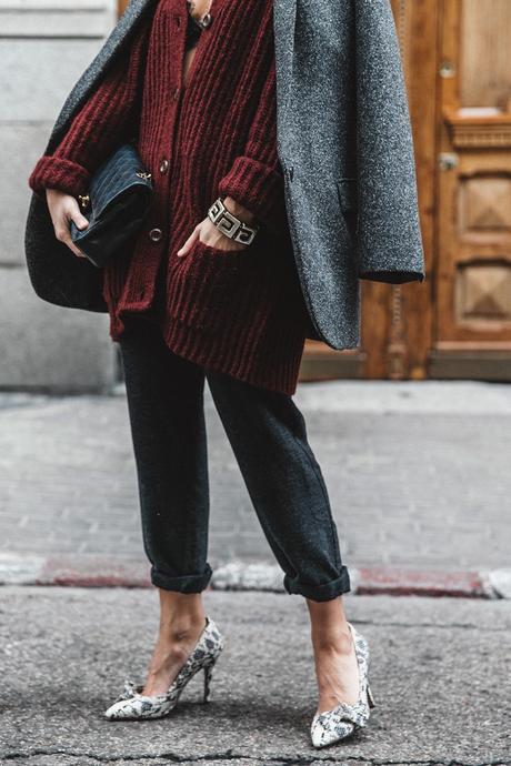 Burgundy_Cardigan-Oversize-Grey_Blazer-Grey_trousers-Isabel_Marant-Shoes-Chanel_Vintage_Bag-Lace_Bra-Layering_Necklaces-Maria_Pascual-Collage_Vintage-Outfit-Street_Style-234
