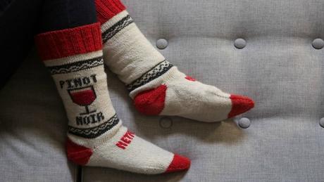 Netflix inventa unos calcetines que pausan la serie cuando te quedas dormido