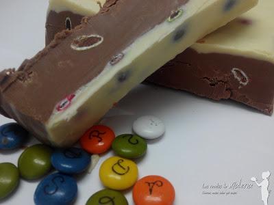 Turrón de chocolate con Lacasitos