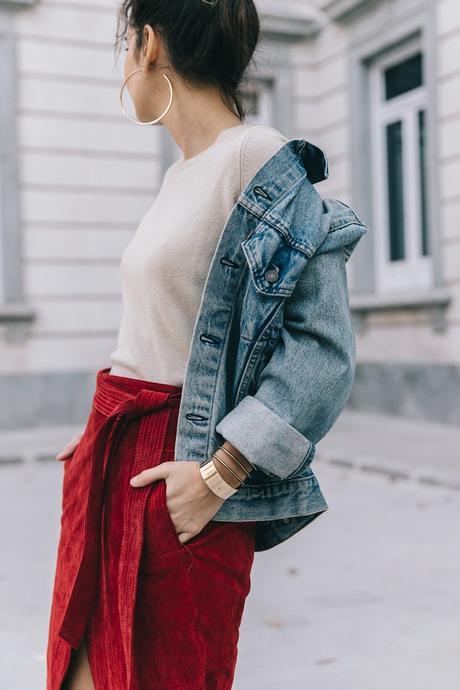 Wrap_Skirt-Red_Skirt-Suede-Levis_Vintage_Denim_Jacket-Isabel_Marant_Shoes-Printed_Pumps-Gold_Bracelets-Celine_Classic_Box-Hoop_Earrings-Topknot-Outfit-Street_Style-Vestiaire_Collective-30