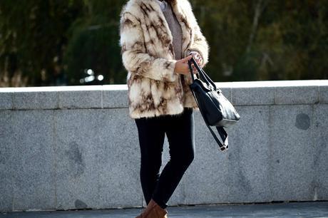 FUR COAT, XMAS DAYS