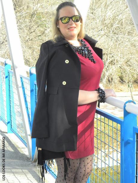 http://www.loslooksdemiarmario.com/2015/12/feliz-noche-buena-look-curvy.html