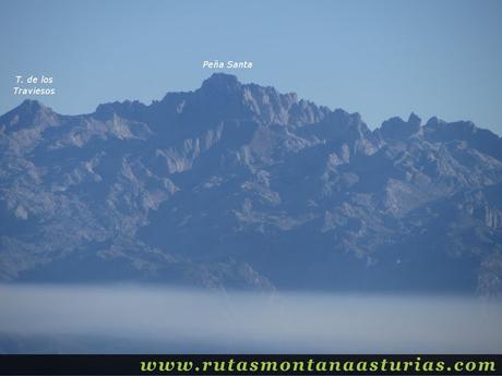 Ruta Pienzu por Mirador Fito y Biescona: Vista del Macizo Occidental de Picos de Europa desde el Pienzu