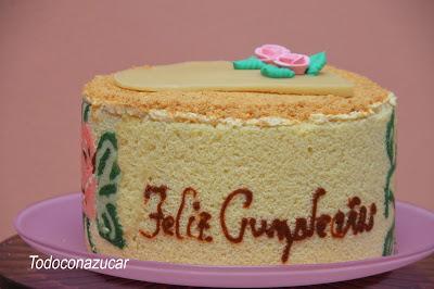 TARTA DE CUMPLEAÑOS DE TURRÓN, PRALÍN Y MAZAPÁN