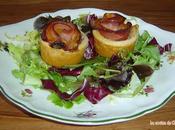 Rosas hojaldre jamón york queso cheddar