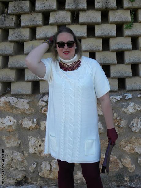 vestido-blanco-invierno-vestido-punto-grueso-curvy-talla-grande-plus-size-marsala-burgundy-look-navidades-winter-white-dress-los-looks-de-mi-armario-blogger-madrid-personal-shopper-madrid-look-para-salir-a-comer http://www.loslooksdemiarmario.com/2015/12/vestido-blanco-en-invierno-look-curvy.html