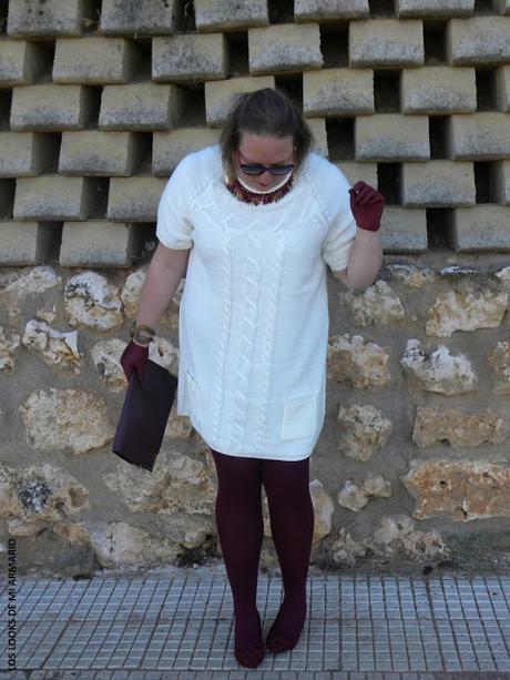 vestido-blanco-invierno-vestido-punto-grueso-curvy-talla-grande-plus-size-marsala-burgundy-look-navidades-winter-white-dress-los-looks-de-mi-armario-blogger-madrid-personal-shopper-madrid-look-para-salir-a-comer http://www.loslooksdemiarmario.com/2015/12/vestido-blanco-en-invierno-look-curvy.html