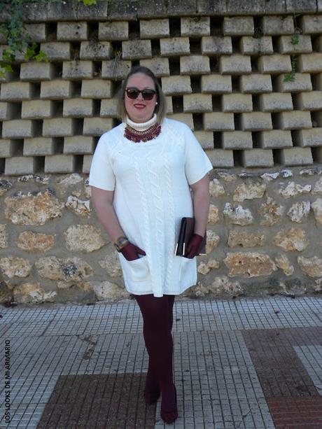 vestido-blanco-invierno-vestido-punto-grueso-curvy-talla-grande-plus-size-marsala-burgundy-look-navidades-winter-white-dress-los-looks-de-mi-armario-blogger-madrid-personal-shopper-madrid-look-para-salir-a-comer http://www.loslooksdemiarmario.com/2015/12/vestido-blanco-en-invierno-look-curvy.html