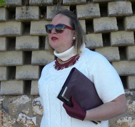vestido-blanco-invierno-vestido-punto-grueso-curvy-talla-grande-plus-size-marsala-burgundy-look-navidades-winter-white-dress-los-looks-de-mi-armario-blogger-madrid-personal-shopper-madrid-look-para-salir-a-comer http://www.loslooksdemiarmario.com/2015/12/vestido-blanco-en-invierno-look-curvy.html