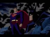 Superman salvando batman