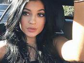 Kylie Jenner desmiente compromiso