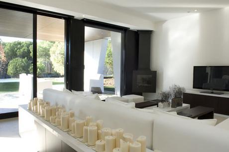 SELECCIÓN DE SALAS DE ESTAR Y SALONES DISEÑADOS POR A-CERO