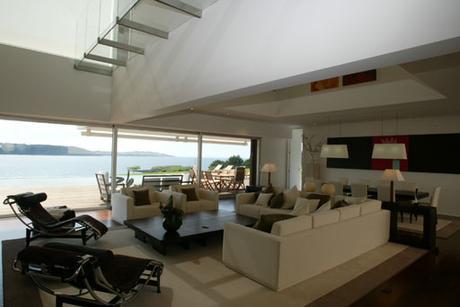 SELECCIÓN DE SALAS DE ESTAR Y SALONES DISEÑADOS POR A-CERO