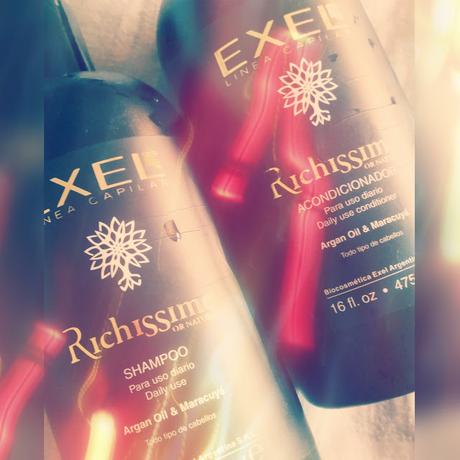 Richissime de Exel, cabellos