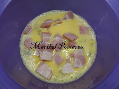 Tortilla con champiñon y bacon.