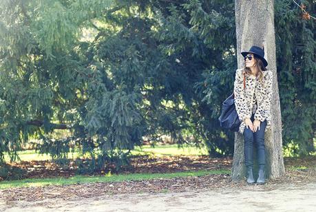 SKULL TEE SHIRT AND LEO COAT