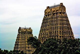 Los antiguos hindúes Templos estan en una línea recta