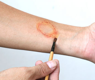 Cómo Crear un Disfraz de Zombi